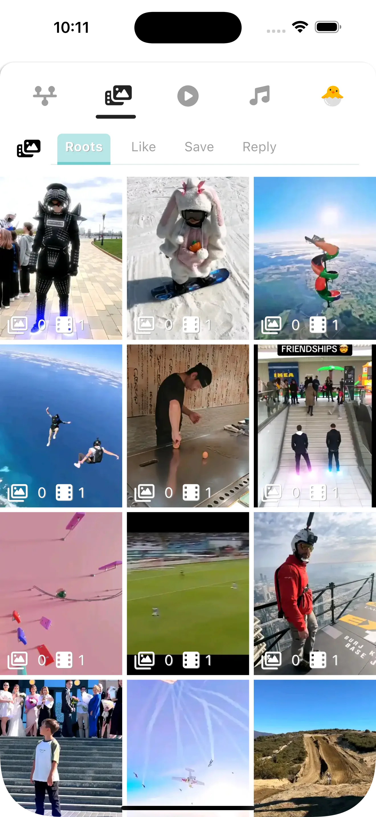 Roots — View your life at a glance with a collage-style timeline and share it joyfully with friends Roots — View your life at a glance with a collage-style timeline and share it joyfully with friends